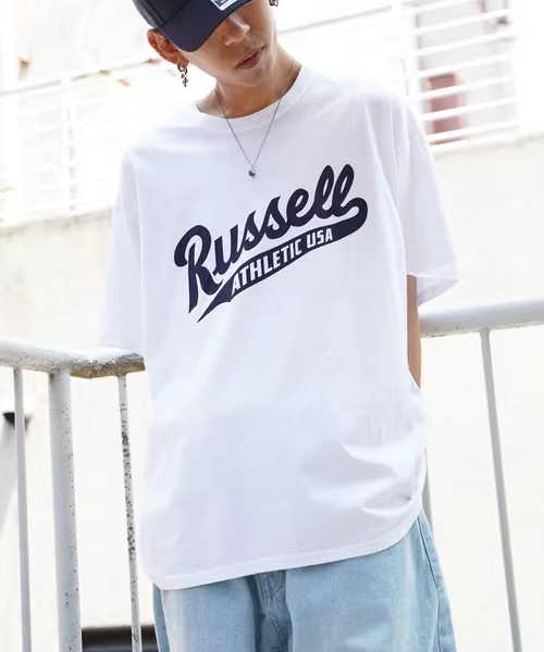 Weißes Retro-College-Style Log – Streetwear Brand With A Logo Bewertung und Preis